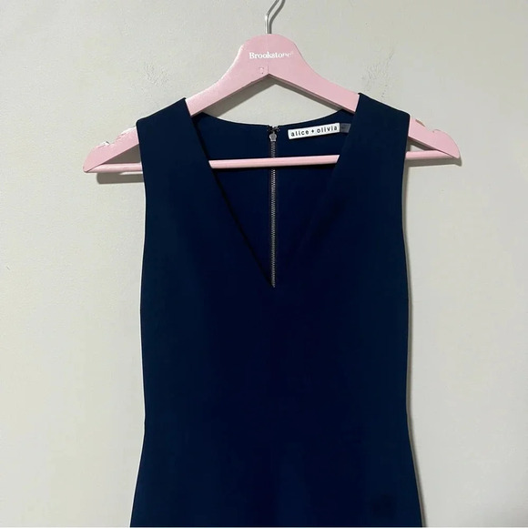 Alice + Olivia Blakesley Split Front Fit and Flare Dress Navy Blue Size 0 - Picture 11 of 12